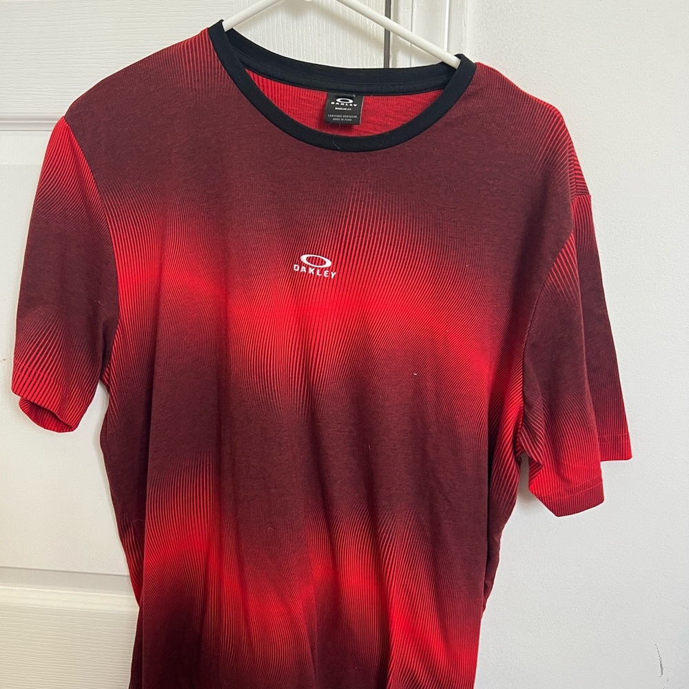 Oakley Men's Red T-Shirt